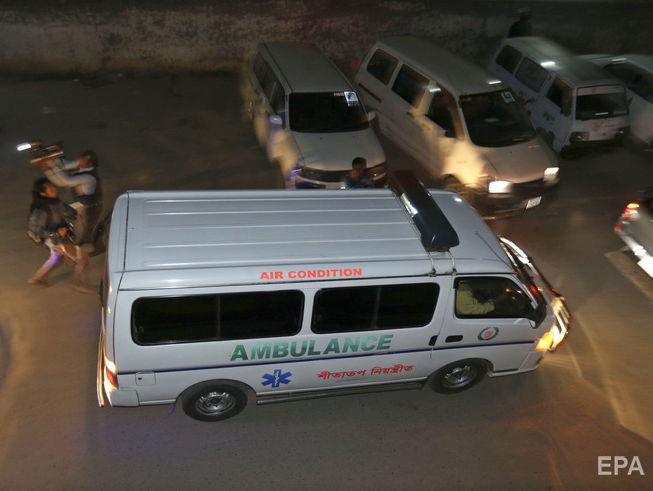 Унаслідок ДТП з автобусом у Бангладеш загинуло восьмеро осіб, постраждало 26
