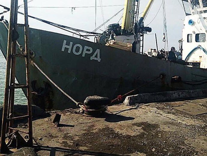 Капитану задержанного украинскими пограничниками российского судна "Норд" объявили подозрение