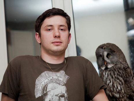 Гребенщиков – продажный насквозь артист. Без принципов, убеждений и совести. Позорище