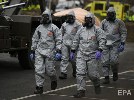 Британські експерти не можуть визначити, де виготовили речовину, якою отруїли Скрипаля