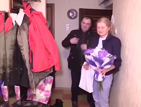 В России чиновник поздравил жительницу Санкт-Петербурга с годовщиной теракта. Видео
