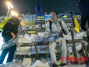 Новые баррикады Евромайдана. Фоторепортаж