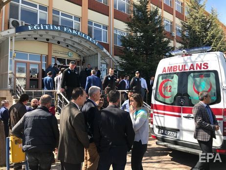 В университете турецкого Эскишехира произошла стрельба, убиты четыре человека