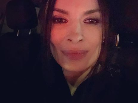 Мейхер показала растяжку на занятии балетом