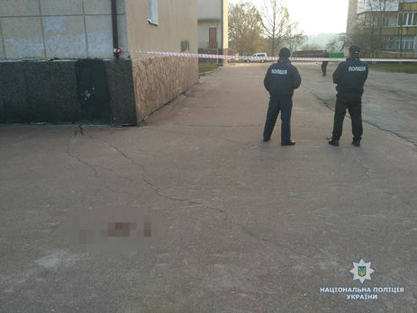 У депутата міськради Новограда-Волинського випустили три кулі, він у тяжкому стані