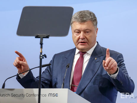 Порошенко заявил, что даст поручение провести в каждое село Украины широкополосный интернет