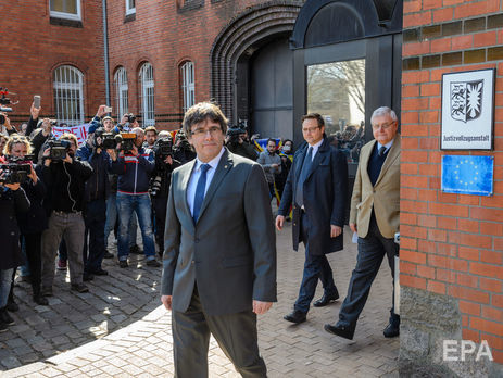 Пучдемон вийшов під заставу з німецької в'язниці. Фоторепортаж