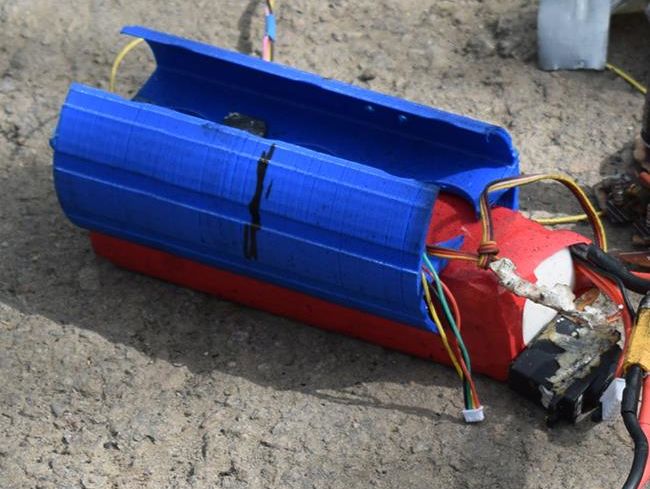 В штабе АТО сообщили, что на Донбассе обнаружили остатки беспилотника со взрывчаткой, который двигался в сторону Верхнеторецкого