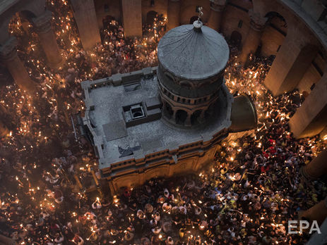 У Єрусалимі зійшов Благодатний вогонь. Фоторепортаж