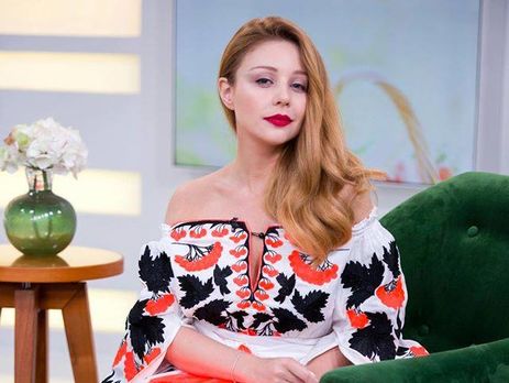 Тина Кароль показала пасхальное фото с сыном