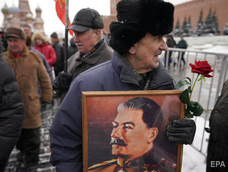Украинцы относятся к Сталину намного хуже россиян &ndash; опрос