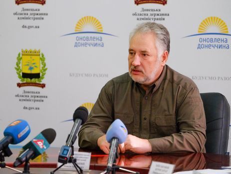 Жебрівський повідомив, що вночі бойовики обстріляли приватний сектор Авдіївки