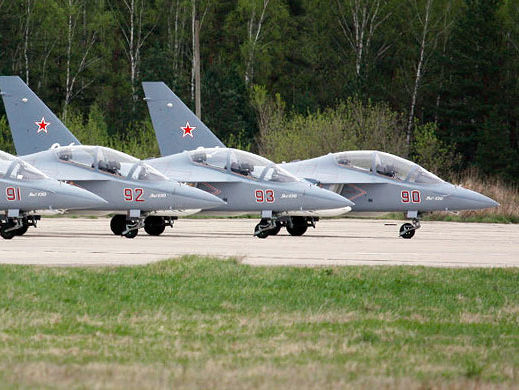У Росії зазнав аварії літак Як-130, пілоти залишилися живими