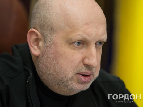 Турчинов: Я кричал командирам наших частей в Крыму: “Почему без боя сдаете?!“ – в ответ слышал: “Мы не можем стрелять в гражданских”