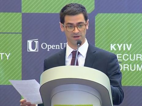 Замминистра обороны США Карем: США призывают Украину удвоить усилия по обеспечению верховенства права