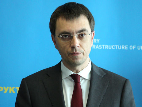Омелян заявив, що Мінінфраструктури України відстежує компанії, причетні до будівництва Керченського мосту, для введення проти них санкцій