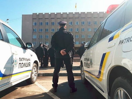 В Ровно семилетний мальчик целый день бродил по городу, потому что его выгнал из дома дед – полиция