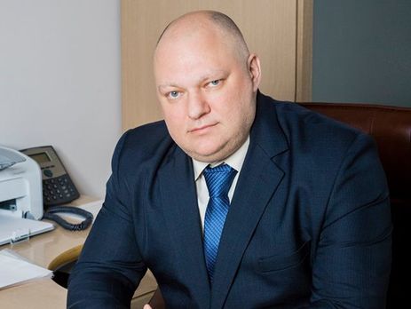 Російський депутат розтоптав свій iPad через санкції США