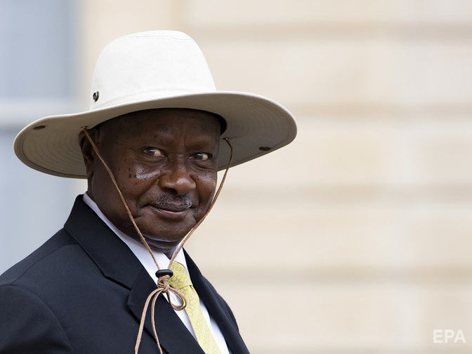 "Рот створений для їжі". Президент Уганди зізнався, що хотів би заборонити оральний секс