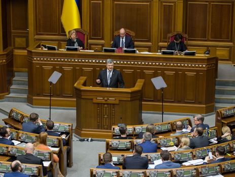 Порошенко наголосив, що Українська автокефальна помісна церква є однією з інституційних засад незалежності країни