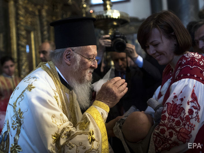 Вселенский патриархат сообщил, что обсудит предоставление автокефалии Украинской православной церкви