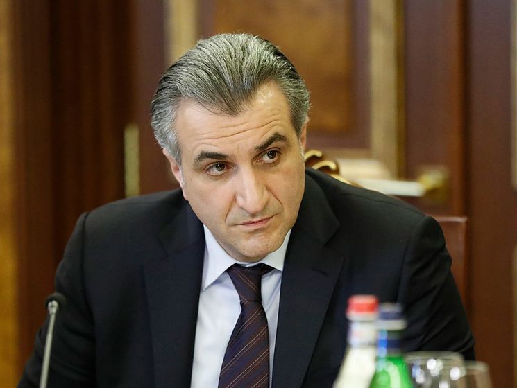 ЗМІ повідомили про відставку Карапетяна, сам в.о. прем'єра Вірменії спростував цю інформацію