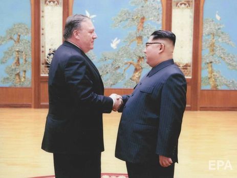 Білий дім опублікував фотографії із зустрічі Помпео та Кім Чен Ина