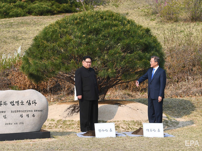 Кім Чен Ин пообіцяв "не переривати сну" президента Південної Кореї ядерними випробуваннями вранці