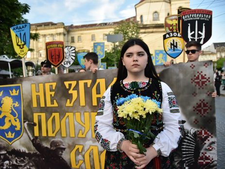 Во Львове прошел марш в честь 75-летия дивизии СС 