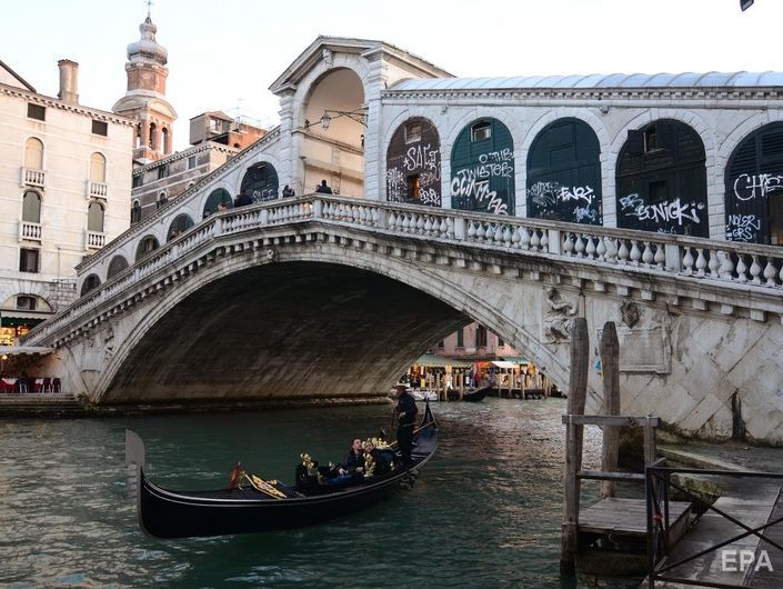 У Венеції встановили турнікети, щоб контролювати потоки туристів