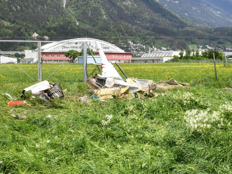 В австрійському аеропорту розбився літак зі Швейцарії, загинули дві людини