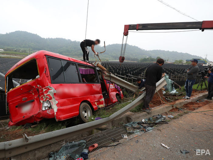 У ДТП з автобусом у Південній Кореї загинуло вісім осіб