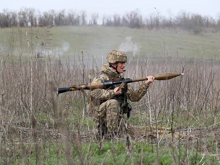 За сутки на Донбассе двое украинских военных получили ранения – штаб операции Объединенных сил