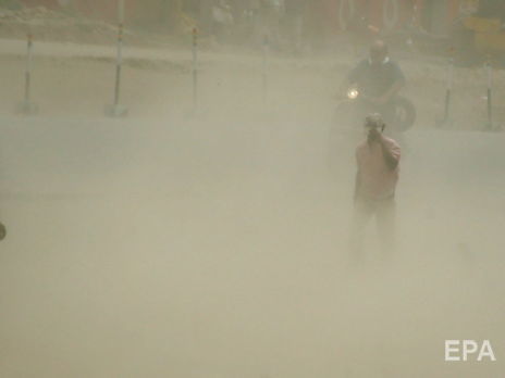 В Индии количество жертв песчаной бури превысило 100 человек. Видео