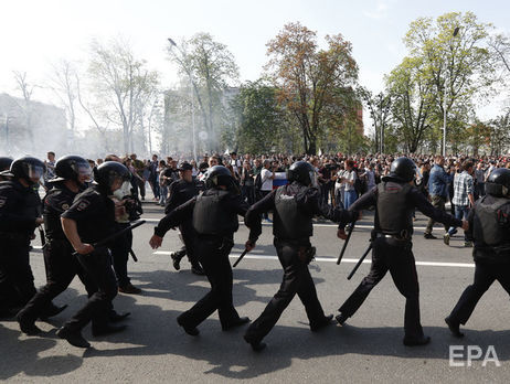 Количество задержанных на акциях протеста в России по состоянию на 17.00 превысило 1000 человек – 