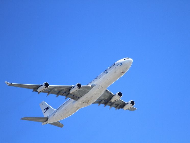 Летевший из Киева в Грецию самолет экстренно приземлялся в Одессе из-за ухудшения здоровья пассажирки