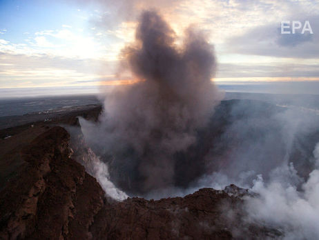 Вулкан на Гавайях уничтожил более 30 домов