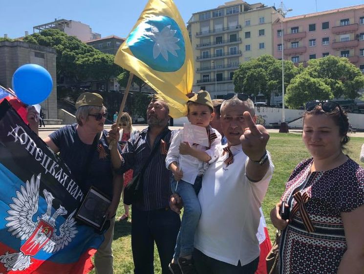 Учасники акції "Безсмертний полк" у Лісабоні несли прапори "ЛДНР"