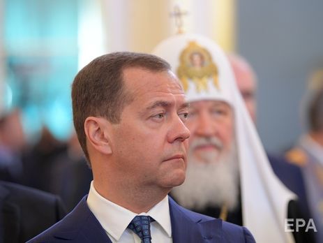 Медведев хочет сменить шесть из девяти своих заместителей