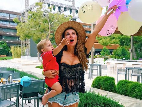 Седокова показала новые снимки сына