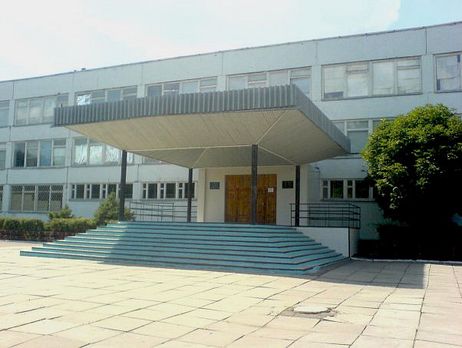 В Новомосковске Днепропетровской области 19 ученикам стало плохо на школьной линейке