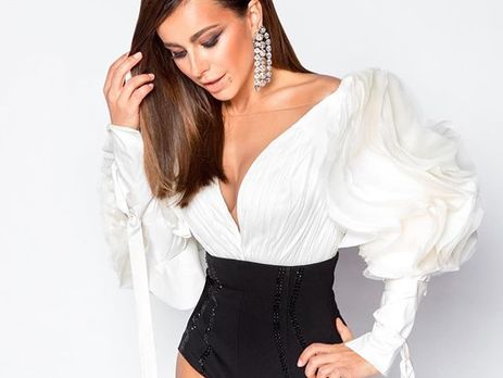 Ани Лорак на концерте в Австралии спела песню 