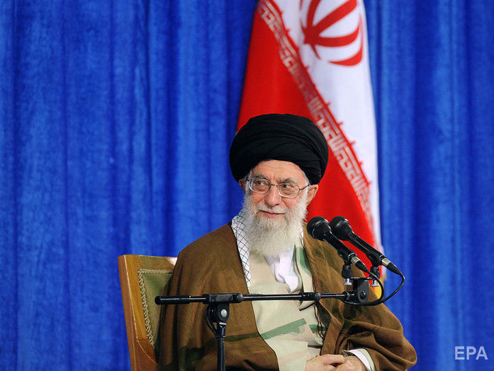 Аятола Хаменеї назвав "порожніми" слова Трампа про вихід США з ядерної угоди з Іраном