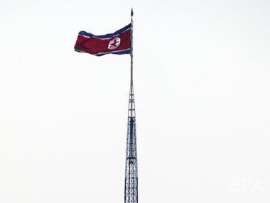 Північна Корея звільнила трьох засуджених американських громадян