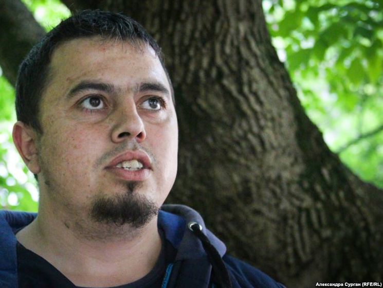 Обшуки у Криму: одного із затриманих кримських татар обвинувачують в участі в терористичній організації