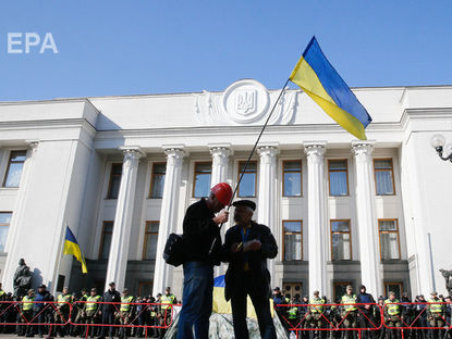 Понад 50% респондентів виступає за позачергові президентські і парламентські вибори в Україні – центр "Софія"