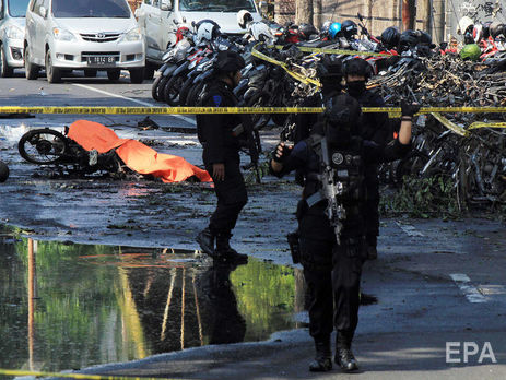 В Індонезії жертвами вибухів у трьох церквах стало 10 осіб