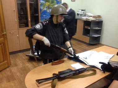 Милиция начала уголовное производство по факту попытки захвата офиса "Правого сектора" в Житомире