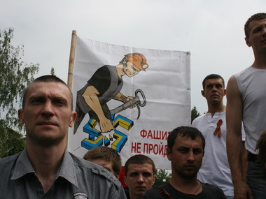 Шахтеры вышли на митинг в поддержку "Донецкой республики". Фоторепортаж