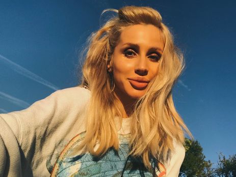 Loboda показала знімок плоского живота